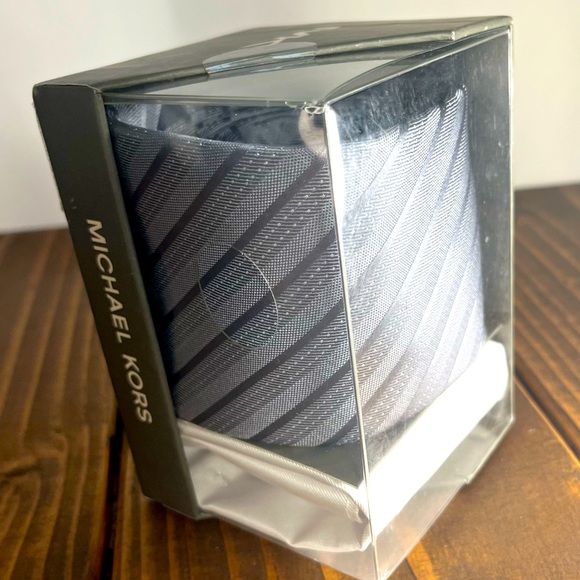 NIB Michael Kors Blue Striped Tie - Picture 8 of 8